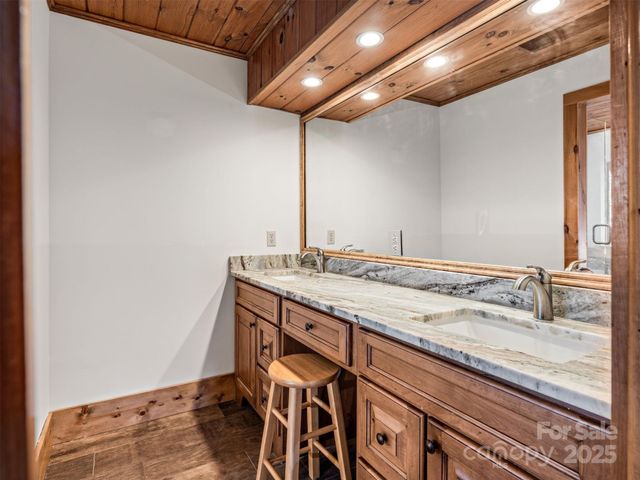 135 Grouse Point Road, Maggie Valley, NC 28751