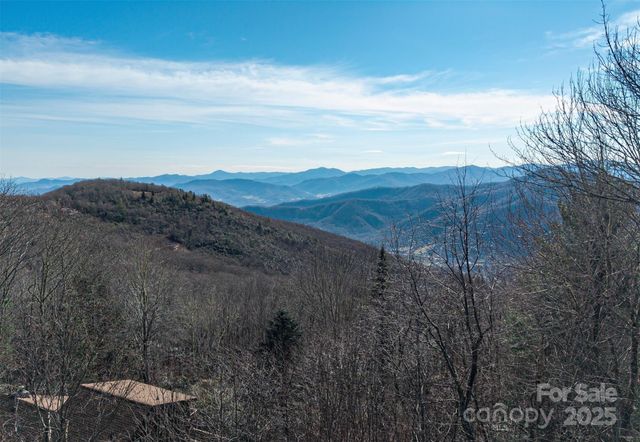 135 Grouse Point Road, Maggie Valley, NC 28751
