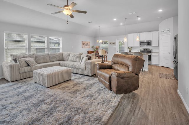 7118 Pampas Place, Venus, TX 76084