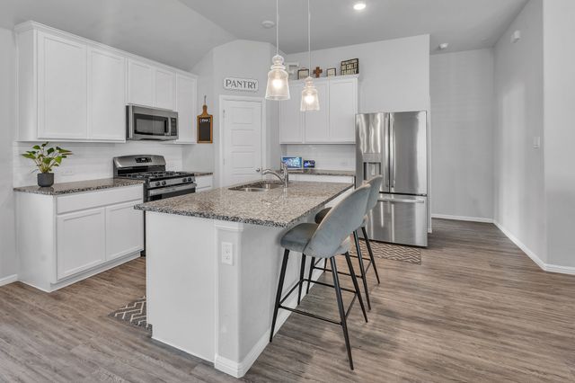 7118 Pampas Place, Venus, TX 76084