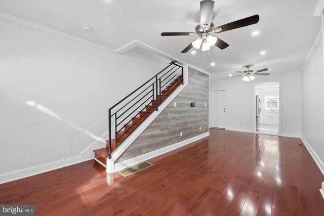 2033 N MASCHER ST, Philadelphia, PA 19122