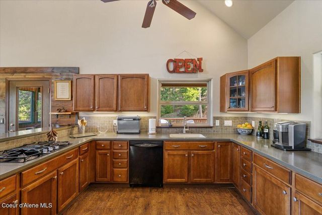 24102 N Derting RD, Hayden, ID 83835