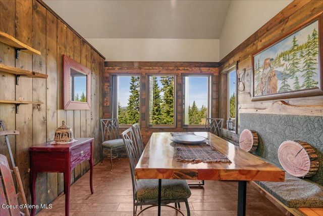 24102 N Derting RD, Hayden, ID 83835