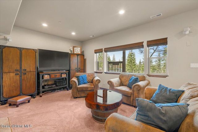 24102 N Derting RD, Hayden, ID 83835