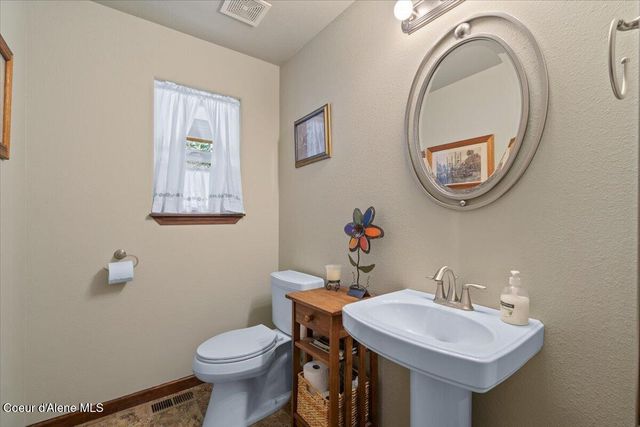 24102 N Derting RD, Hayden, ID 83835