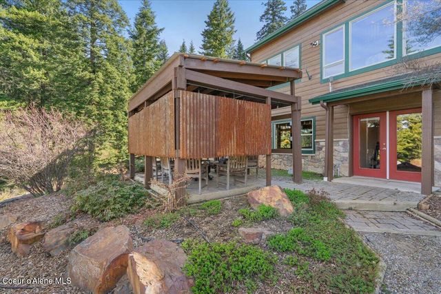 24102 N Derting RD, Hayden, ID 83835