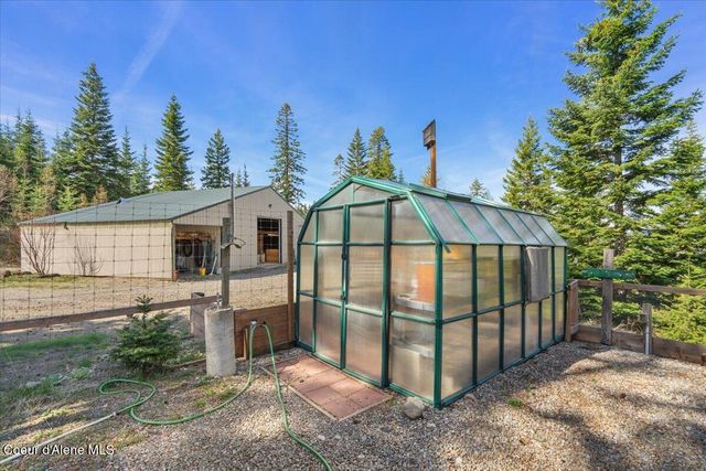 24102 N Derting RD, Hayden, ID 83835