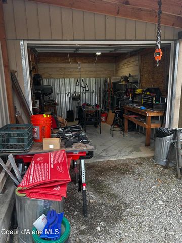 24102 N Derting RD, Hayden, ID 83835