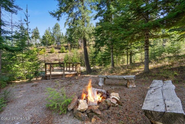 24102 N Derting RD, Hayden, ID 83835