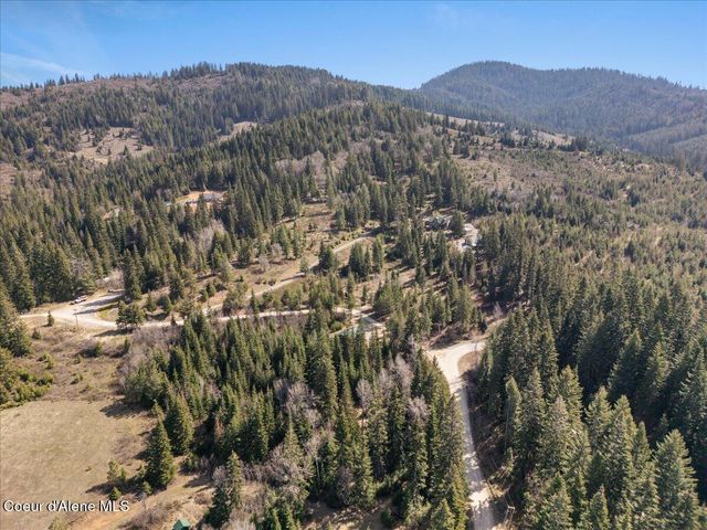 24102 N Derting RD, Hayden, ID 83835