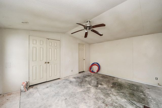 320 4th Street, San Leon, TX 77539