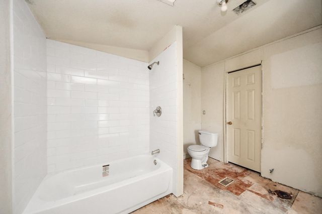 320 4th Street, San Leon, TX 77539