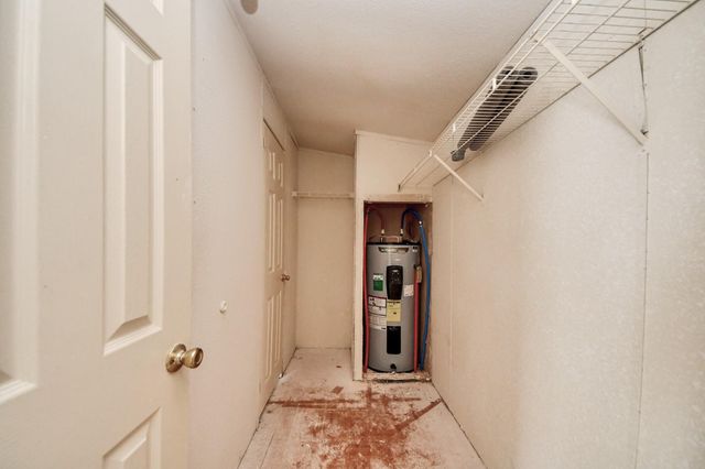 320 4th Street, San Leon, TX 77539