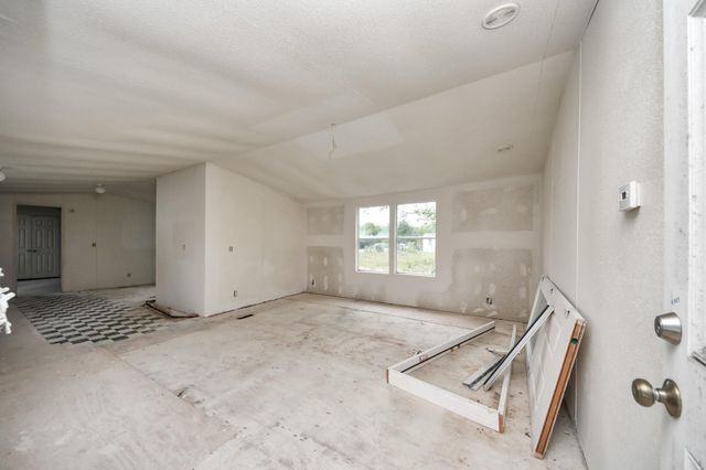320 4th Street, San Leon, TX 77539