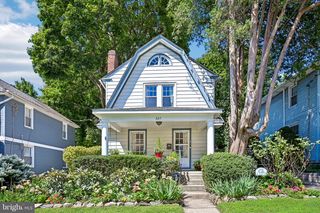 327 GREENWOOD AVE, Jenkintown, PA 19046