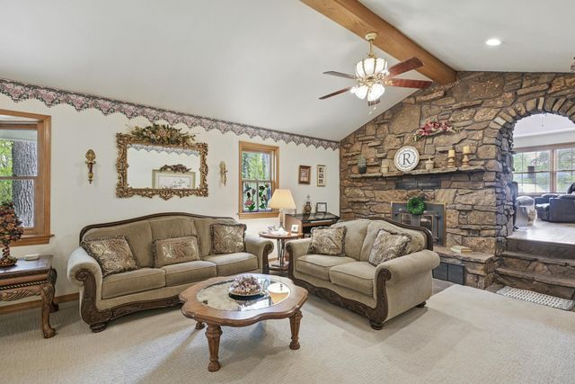 7953 County Lane 192, Carthage, MO 64836