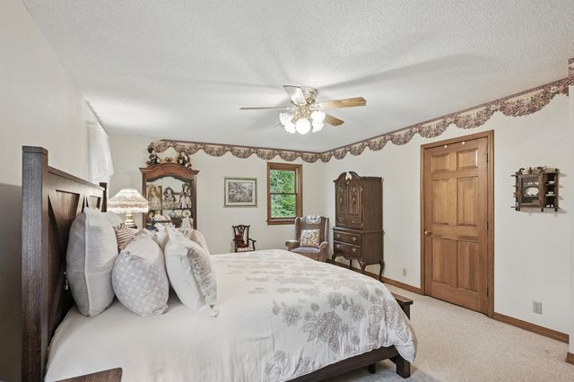7953 County Lane 192, Carthage, MO 64836