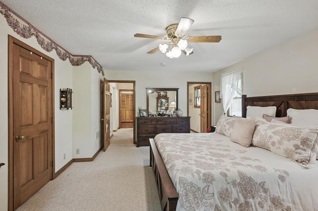 7953 County Lane 192, Carthage, MO 64836