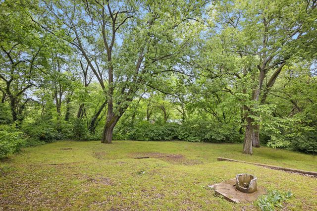 7953 County Lane 192, Carthage, MO 64836