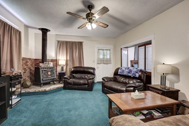 7953 County Lane 192, Carthage, MO 64836