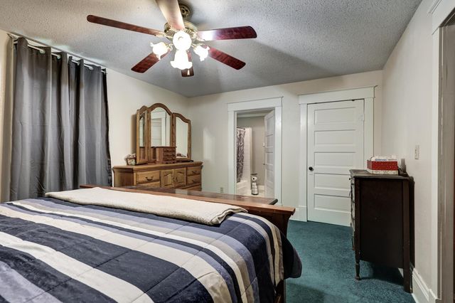 7953 County Lane 192, Carthage, MO 64836