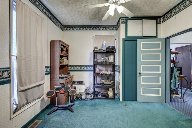 7953 County Lane 192, Carthage, MO 64836