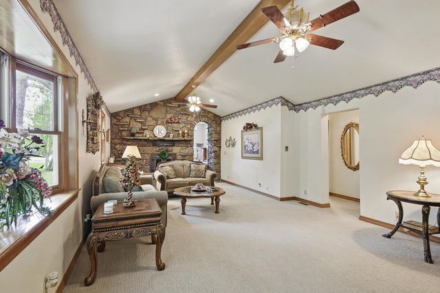 7953 County Lane 192, Carthage, MO 64836