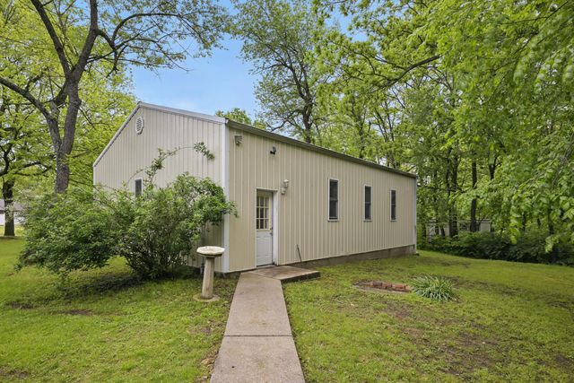 7953 County Lane 192, Carthage, MO 64836