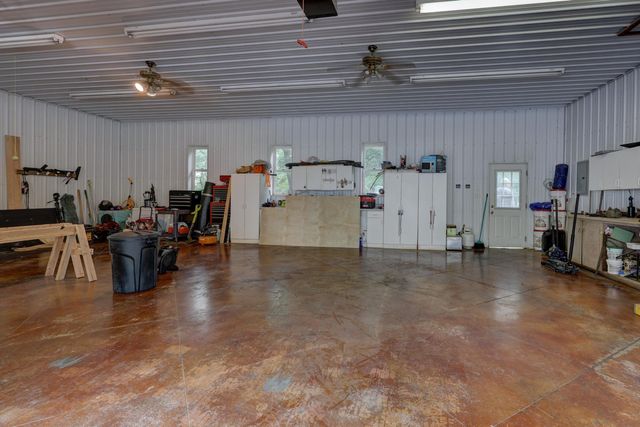 7953 County Lane 192, Carthage, MO 64836