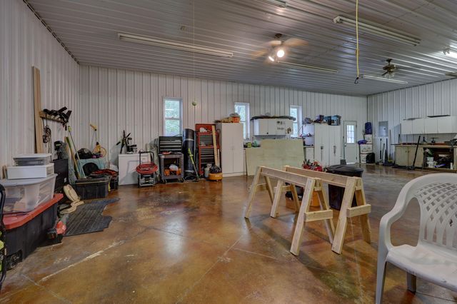 7953 County Lane 192, Carthage, MO 64836