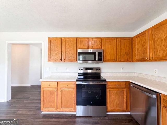 262 Lambert Overlook Circle, Carrollton, GA 30117