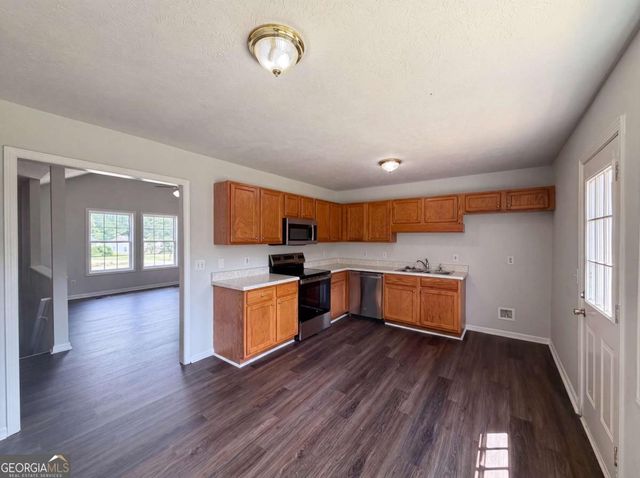 262 Lambert Overlook Circle, Carrollton, GA 30117