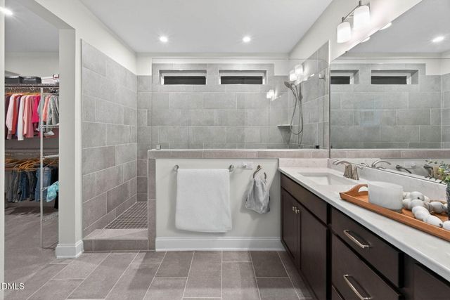 466 Serenity Walk Parkway, Fuquay Varina, NC 27526