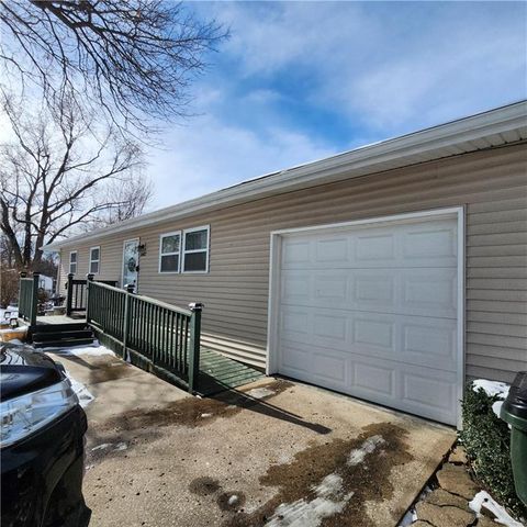 1802 3rd Avenue, Leavenworth, KS 66048