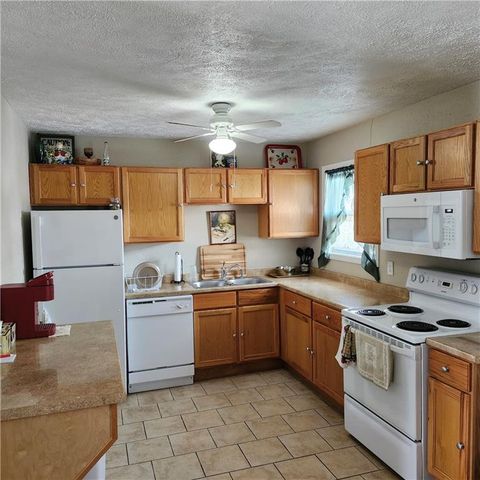 1802 3rd Avenue, Leavenworth, KS 66048