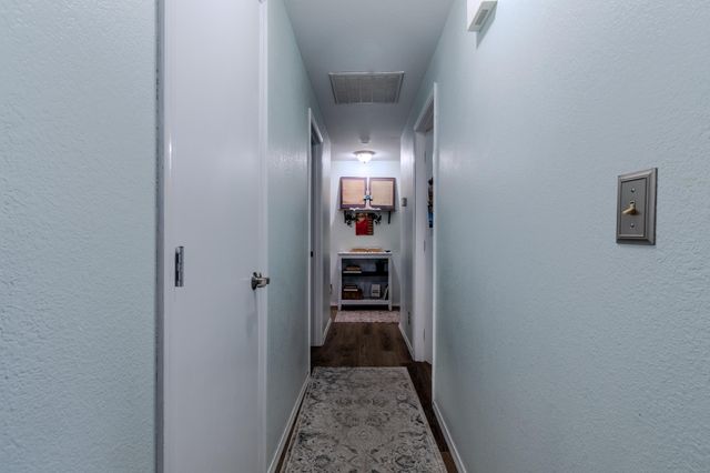 613 Glenn Way, Central Point, OR 97502