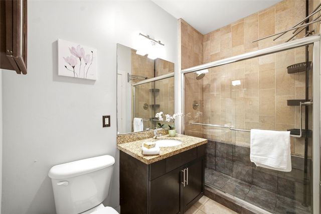 1415 Bonnie Brae Street E, Houston, TX 77006