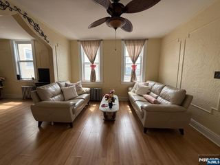 208 Farnham Avenue 2R, Lodi, NJ 07644