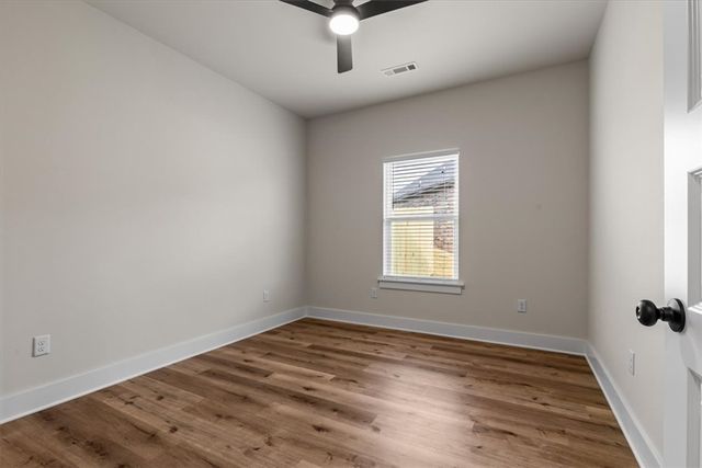 821 Pinnacle Street, Prairie Grove, AR 72753