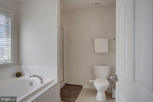 6816 PENNINGTON DR, Fayetteville, PA 17222