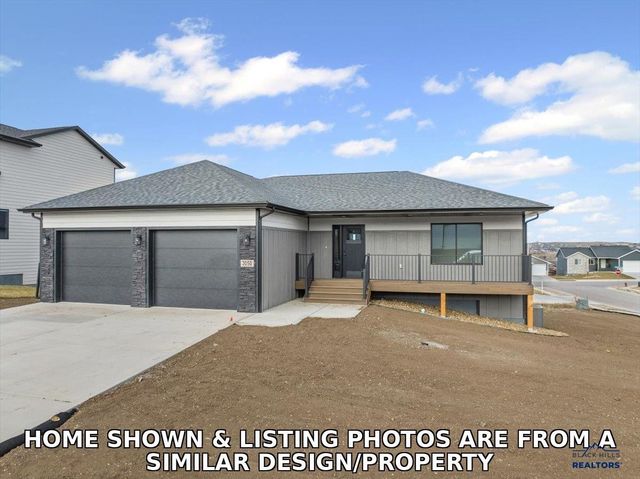 4832 PAHLMEYER DR, Rapid City, SD 57703