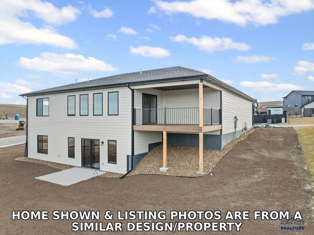 4832 PAHLMEYER DR, Rapid City, SD 57703