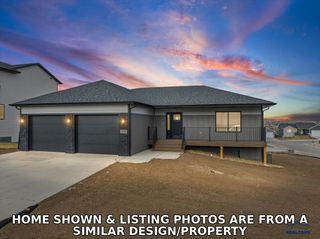 4832 PAHLMEYER DR, Rapid City, SD 57703