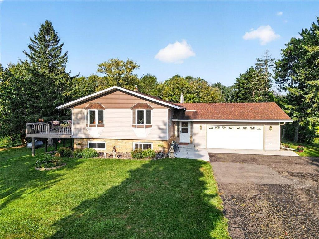 20700 Ingersoll Avenue N, Forest Lake, MN 55025 — photo 2