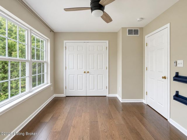 9605 Applewood Ct, Crestwood, KY 40014