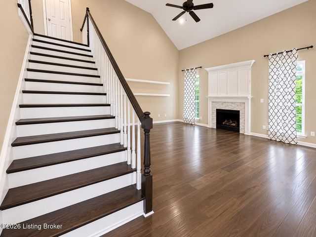 9605 Applewood Ct, Crestwood, KY 40014