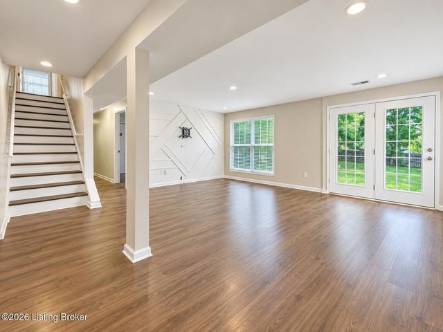 9605 Applewood Ct, Crestwood, KY 40014