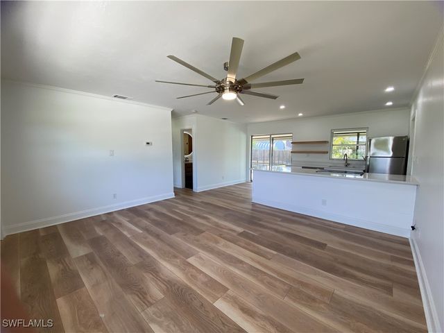 740 108th AVE N, Naples, FL 34108