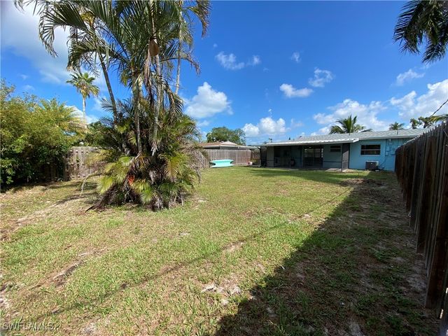 740 108th AVE N, Naples, FL 34108