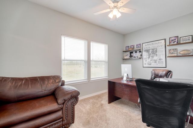 2950 County Road 484 RD, Elgin, TX 78621